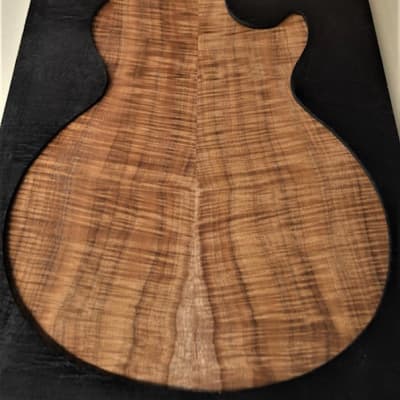Gibson Les Paul Custom Axcess 2021 - Master Grade Koa image 10