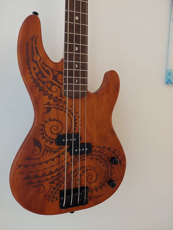 Luna Tattoo Long Scale Bass Reverb 6500