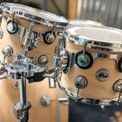 DW  Collectors Series Custom Maple 4-piece Shell and Snare  - Natural image 2