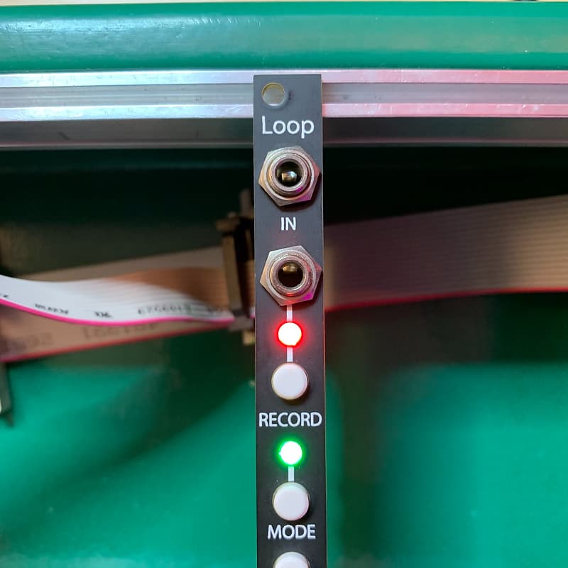 2hp Loop sound on Sound Looper 2020s Black Reverb