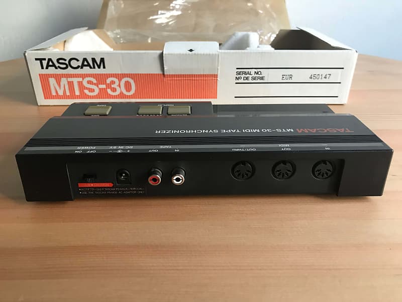 TASCAM MTS-30 MIDIテープシンクロナイザー（ジャンク） 驚きの価格が実現！ TASCAM MTS-30 MIDIテープシンクロナイザー