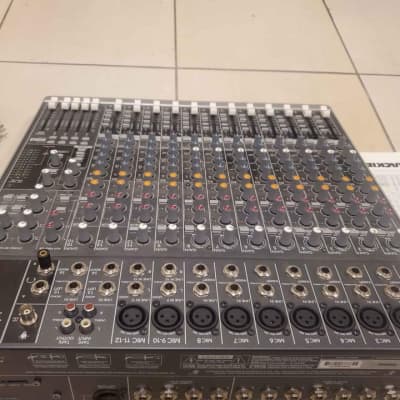 Mackie 1642-VLZ3 Premium Mic/Line Mixer, Like New | Reverb Canada