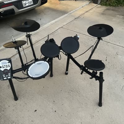 Roland TD-11K V-Drum Kit with Mesh Snare Pad 2010s - Black