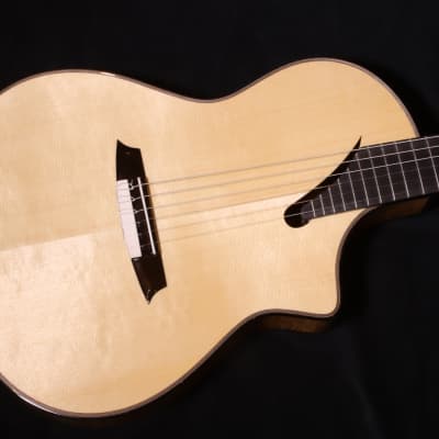 Martinez MSCC-14MS SOLID spruce/Flame Maple nylon string guitar image 2