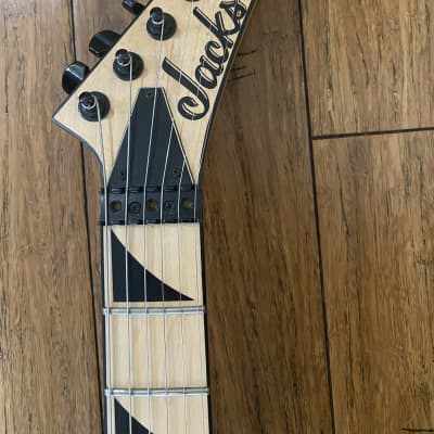 Jackson Pro Series DK2M Dinky 2006 - 2009 - Snow White Japan