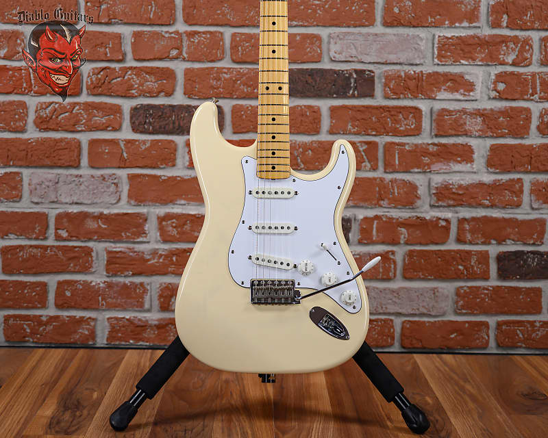 Samurai 様 Fender American Standerd Str 1988 Fender American Standard Stratocaster Sunburst | The