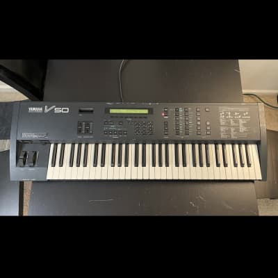 Yamaha V50 FM Synthesizer