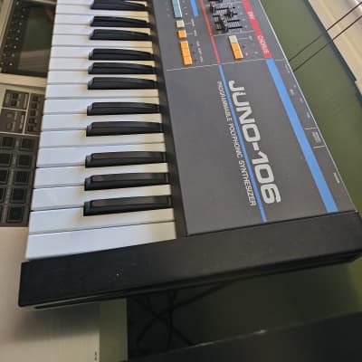 Roland Juno-106 61-Key Programmable Polyphonic Synthesizer 1984 - 1985 - Black image 8