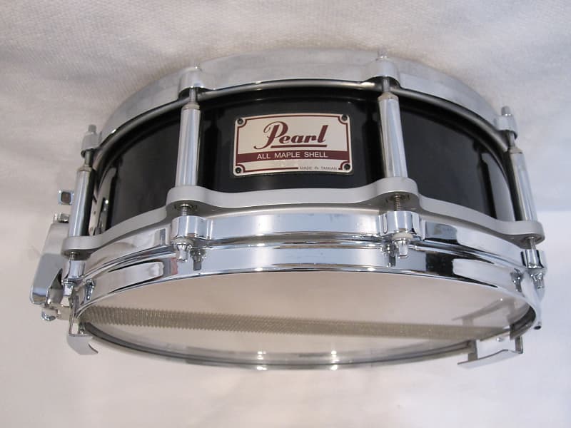 Pearl Free Floating Snare Drum 14” x 3.5” Maple shell