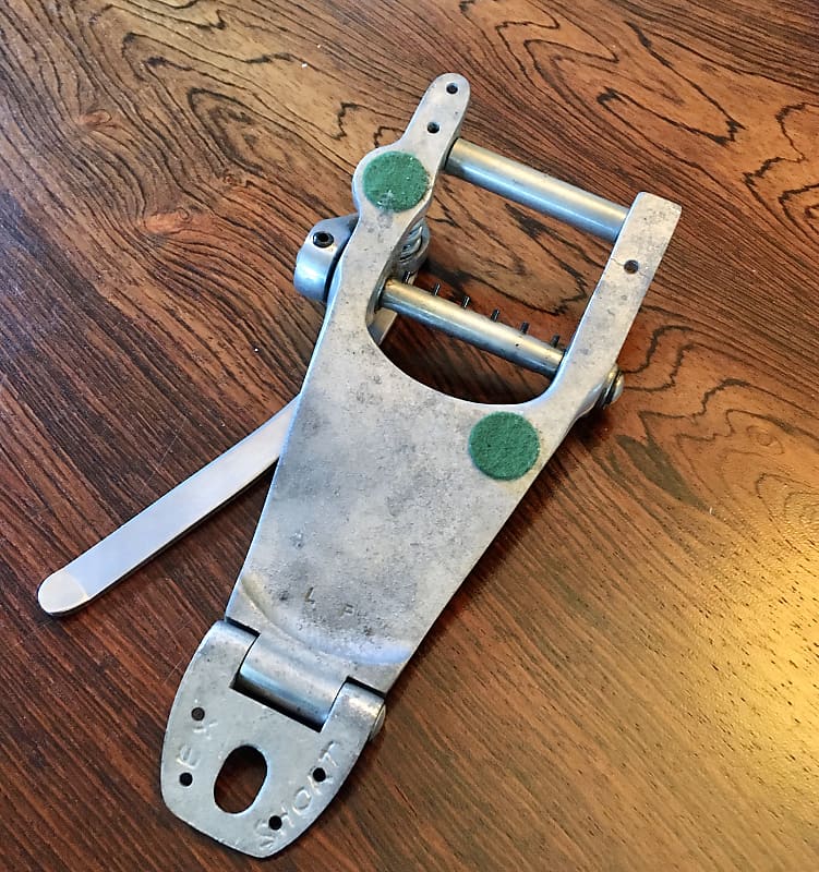 Bigsby B7 vibrato tailpiece 1950s Nickel original vintage Bigsby B7 vibrato tailpiece 1950s Nickel original vintage