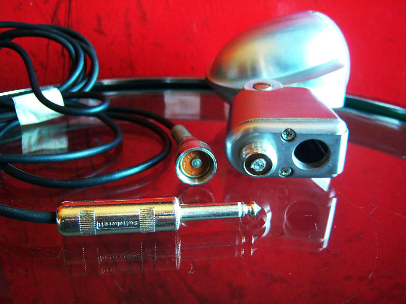 Vintage 1950's Turner 22D dynamic microphone Hi Z harp mic w