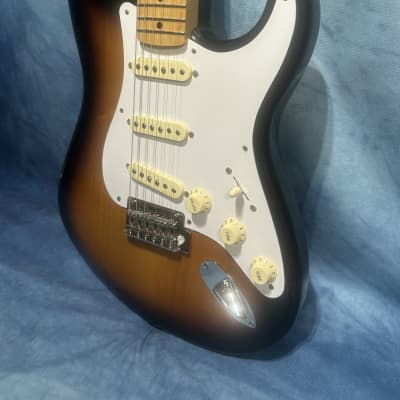 Fender Classic Player '50s Stratocaster 2015 - 2-Color Sunburst image 4