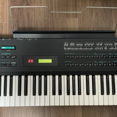 Yamaha DX7S Programmable Algorithm Synthesizer + Cart