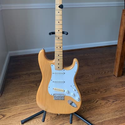 Fender Stratocaster 1975 image 2