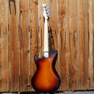G&L USA Fullerton Deluxe Fallout Bass 30-inch Short Scale 3-Tone Sunburst  4-String Bass w/Bag NOS image 3