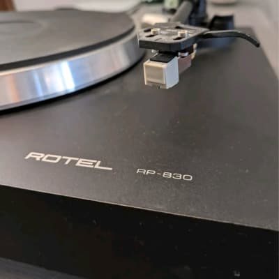 Rotel rp830 mid 1980s - wood metal plastic image 4