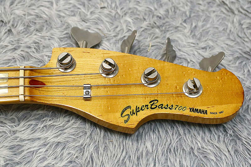 1970's made Vintage Yamaha Super Bass 700 SB700 Alder body