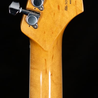 Fender Kurt Cobain Jaguar Left-Handed Rosewood Fingerboard 3-Color Sunburst (289) image 6