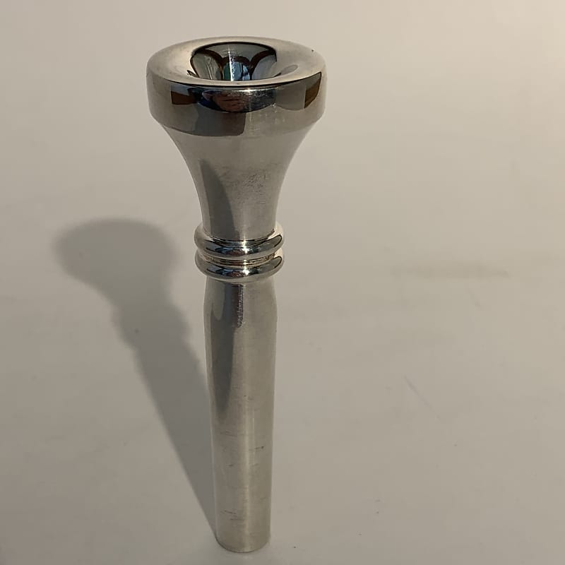 Anyone else use the new reissued Jet-tone mouthpieces, especially the  Jet-tone Maynard ferguson? : r/trumpet