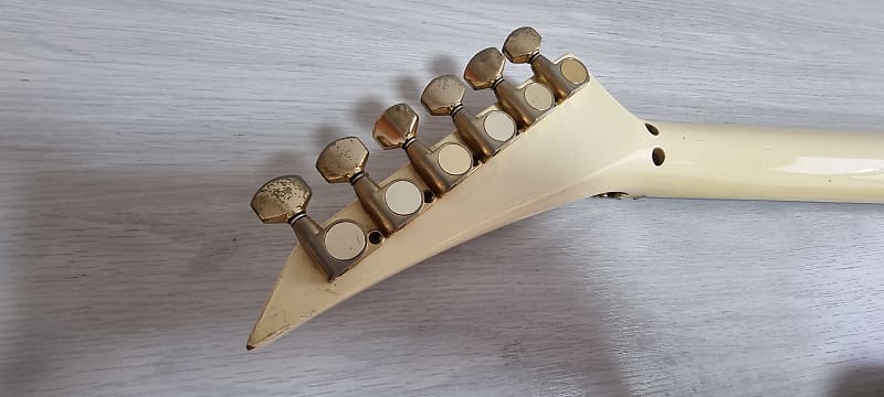 岡 聡志 meets Kz Guitar Part.1 / Kz One Semi-Hollow Round