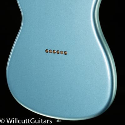 Fender Offset Duo-Sonic HS Ice Blue Metallic - MX21288694-6.84 lbs image 2