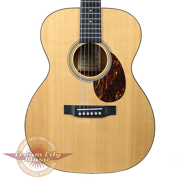 2001 Martin OM-16GT Acoustic Guitar in Natural Gloss Top | Reverb UK