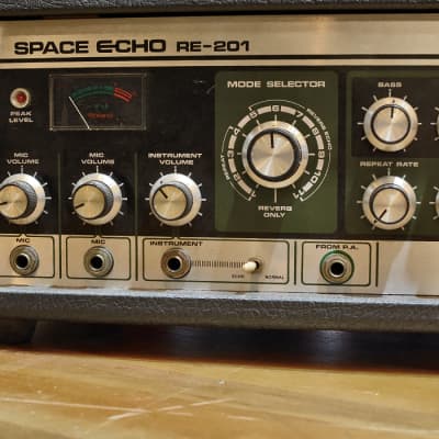 Roland RE-201 Space Echo Tape Delay Reverb image 2