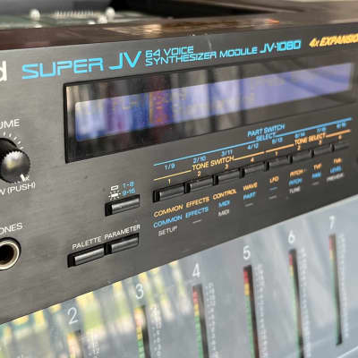 Roland JV-1080 64-Voice Synthesizer inkl. 3x SR-JV80 Expansion Card (02, 03, 08)