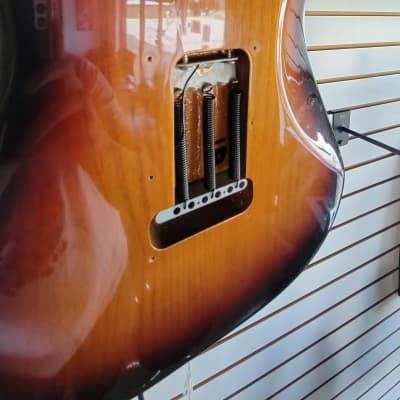 Fender American Standard Stratocaster with Rosewood Fretboard 1998 - 2000 - 3-Color Sunburst image 9