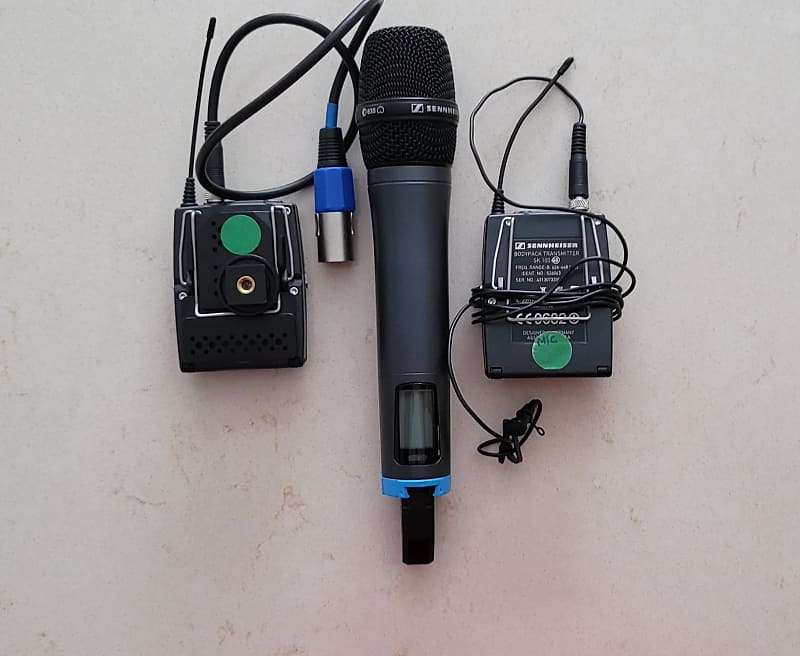 Sennheiser EW 100 G4-835-S-A Evolution Wireless G4 Vocal Set Wireless System