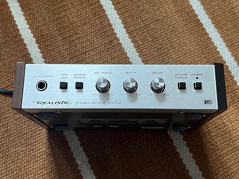 Realistic Stereo Reverb Analog Delay IOB Reverb