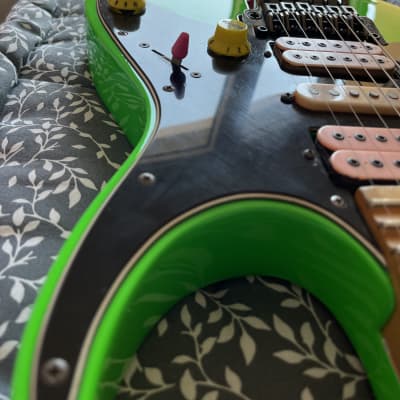 Ibanez JEM777-LG Steve Vai Signature with Edge Tremolo 1987 - 1988 - Loch Ness Green image 17