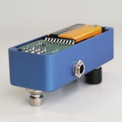 One Control BJF Designed Dimensions Blue Modulation pedal image 4