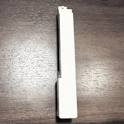 ROLAND 76-Key EP-7 II Top-G Key.