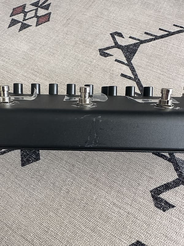 Fractal Audio FM9 Turbo w/ EV-1 Expression Pedal 2022 | Reverb