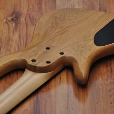 Fodera Emperor Std Limited Doctorbass Edition 6 string Ebony board 17.5mm Figured Redwood top image 16