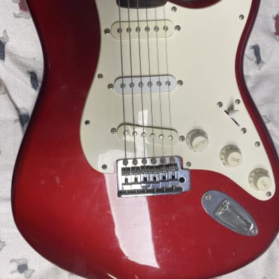 Squier Affinity  Stratocaster  2010s Candy apple red image 1