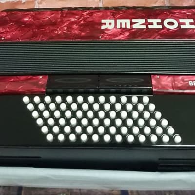 Hohner Bravo III 72 Chromatic Piano Key Accordion - Red with Gig Bag and Straps image 7