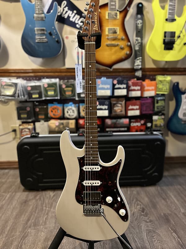 Ibanez AZ2204N Prestige | Reverb Canada