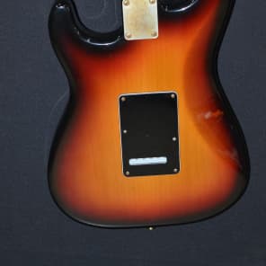 Fender Stevie Ray Vaughn body 3 Tone Sunburst image 4