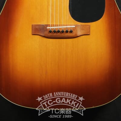 1976 Martin D-18 Shaded Top image 3