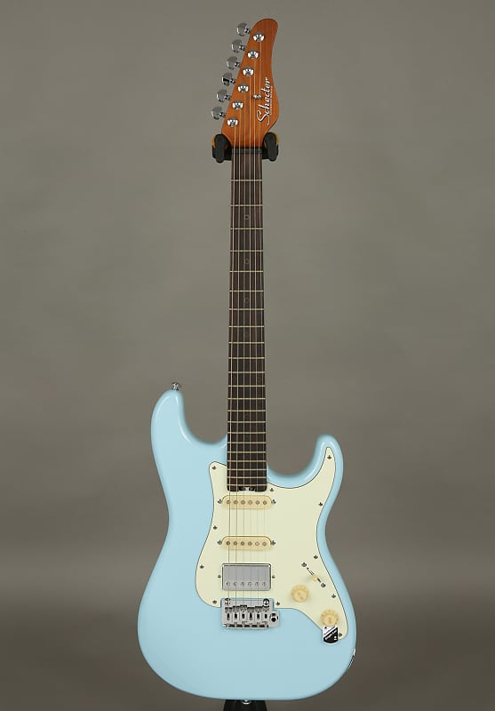 Schecter Nick Johnston Traditional HSS Atomic Frost Alder
