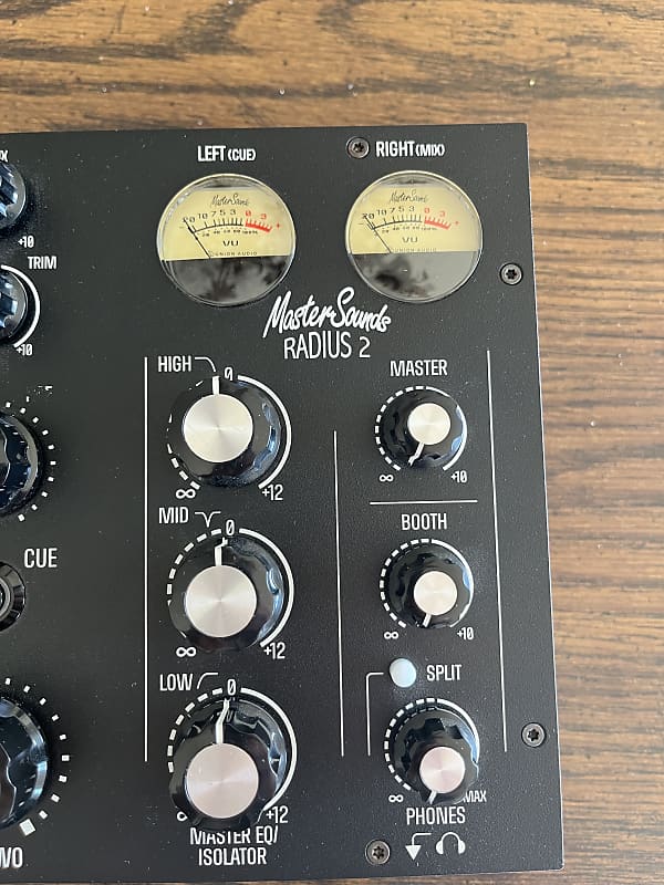 MasterSounds Radius 2 Black | Reverb Canada
