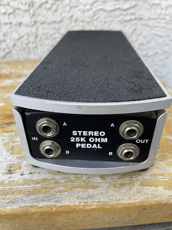 Vintage Ernie Ball P0-6167 25K Stereo Volume Pedal - Silver