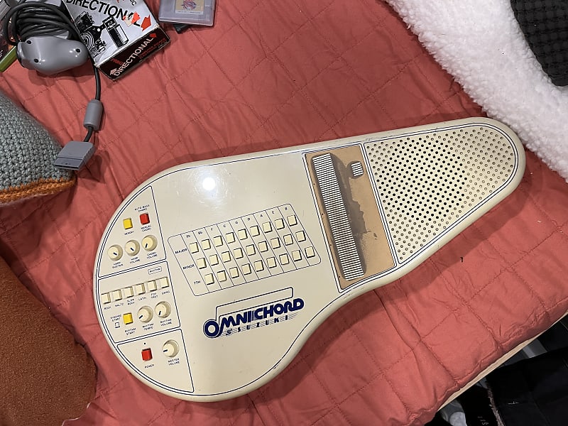 Suzuki Omnichord OM-27 | Reverb