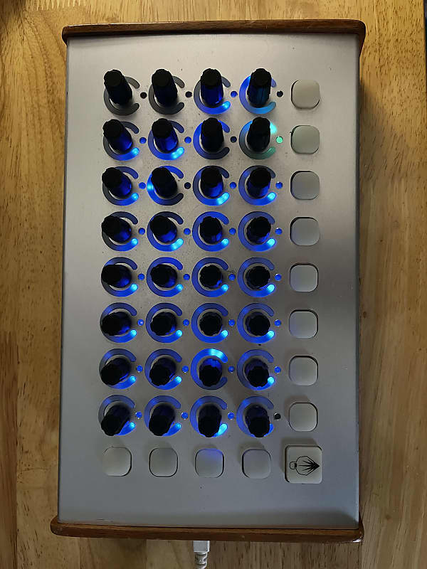 Livid code v2 open source midi controller 2000s wood reverb uk