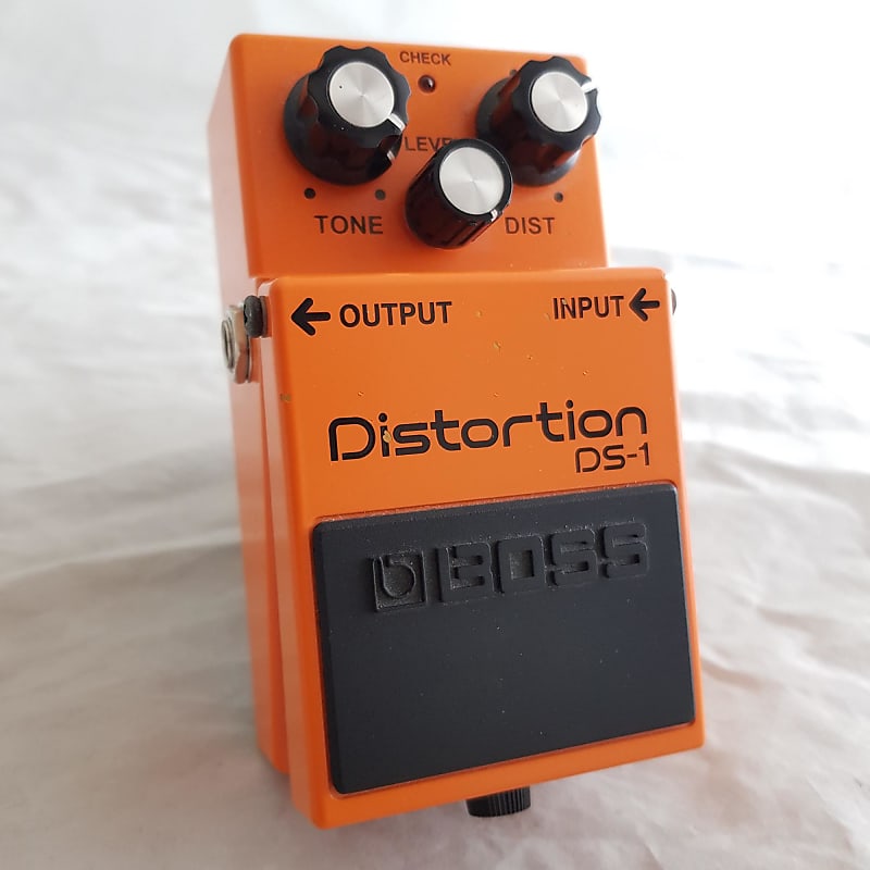 Boss DS 1 Distortion | Reverb