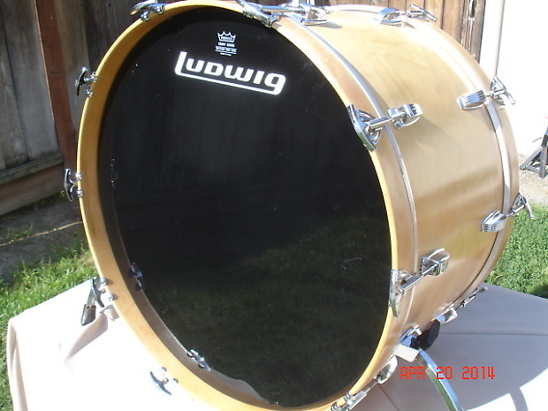 Ludwig 24 in bass drum 70 s Maple 3ply mint