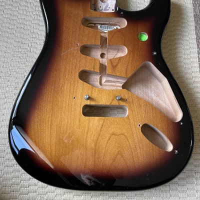 Fender Vintera II '50s style Stratocaster Body 2020's - Sunburst image 3