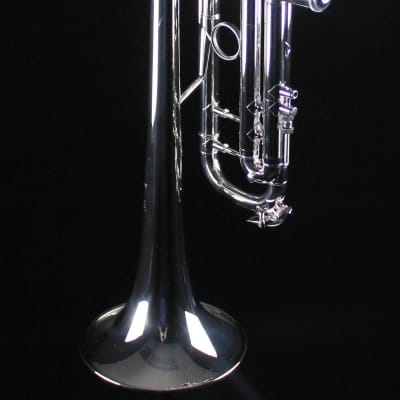 Bach Stradivarius 180S37 Professional Bb Trumpet (Silver Plated) image 2